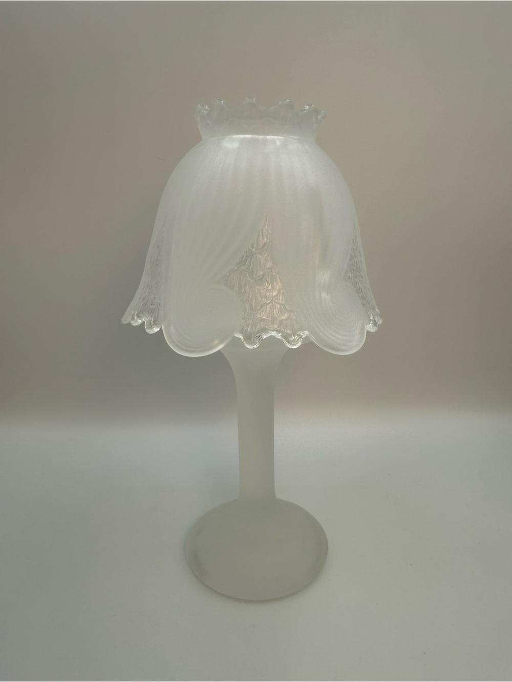 Vintage PartyLite Clairmont Fairy Lamp Satin Frosted Candle Holder - Picture 1 of 9